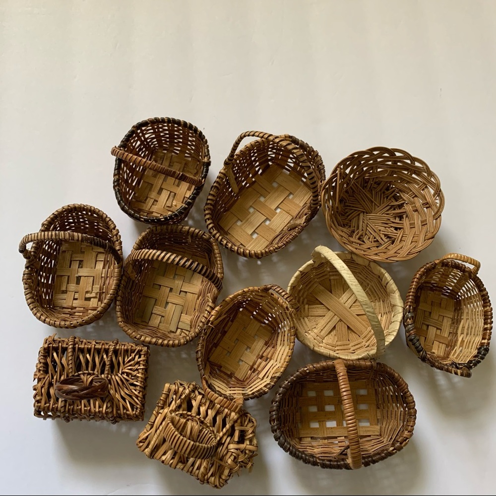 Bundle of 11 mini play baskets